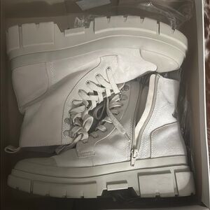 Treasure and bond boots size 8